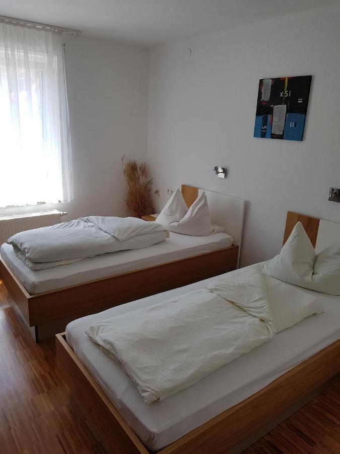 Hotel Restaurant Hirsch Schmiechen ภายนอก รูปภาพ